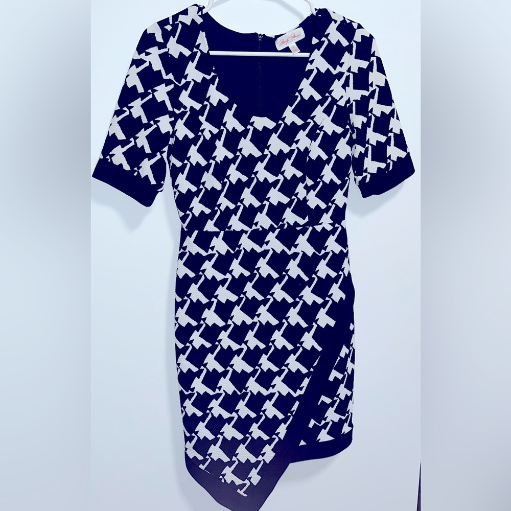 Marilyn Monroe Black and White Geometric Asymmetrical Dress - pre-owned